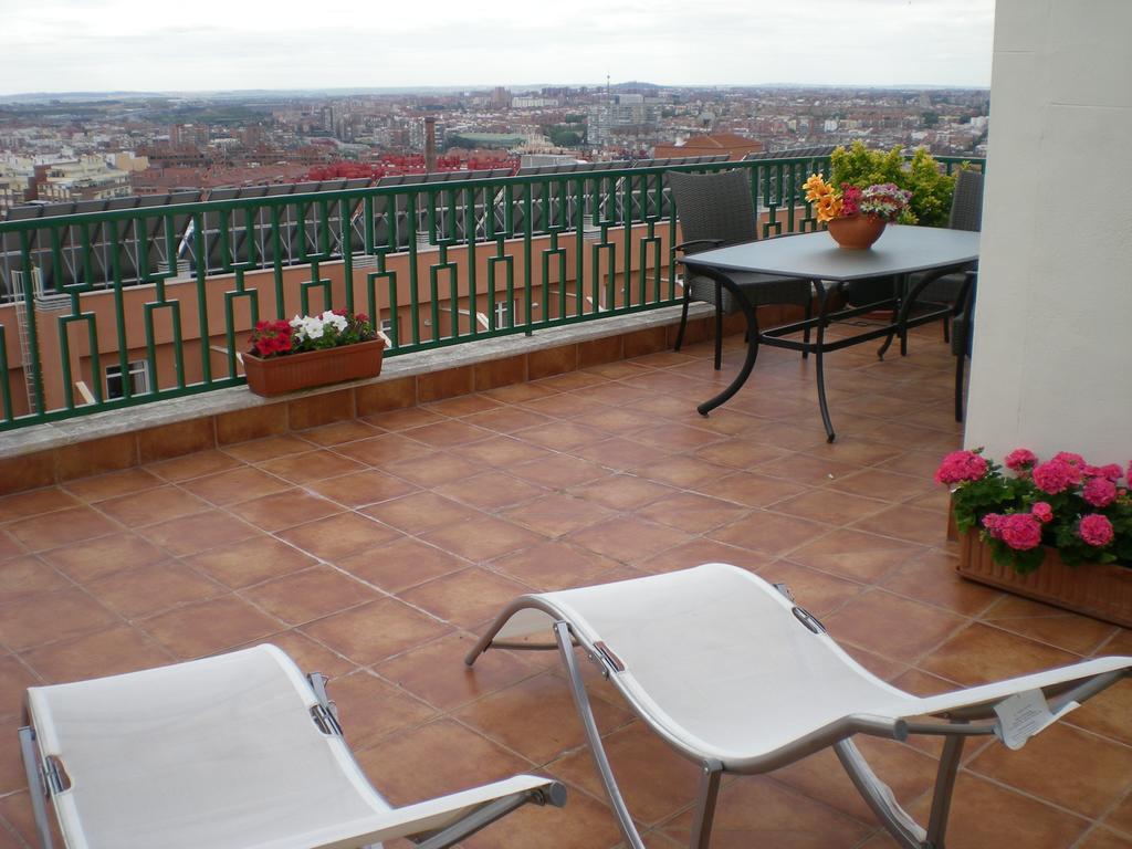 Atico Latina Apartment Мадрид Екстериор снимка