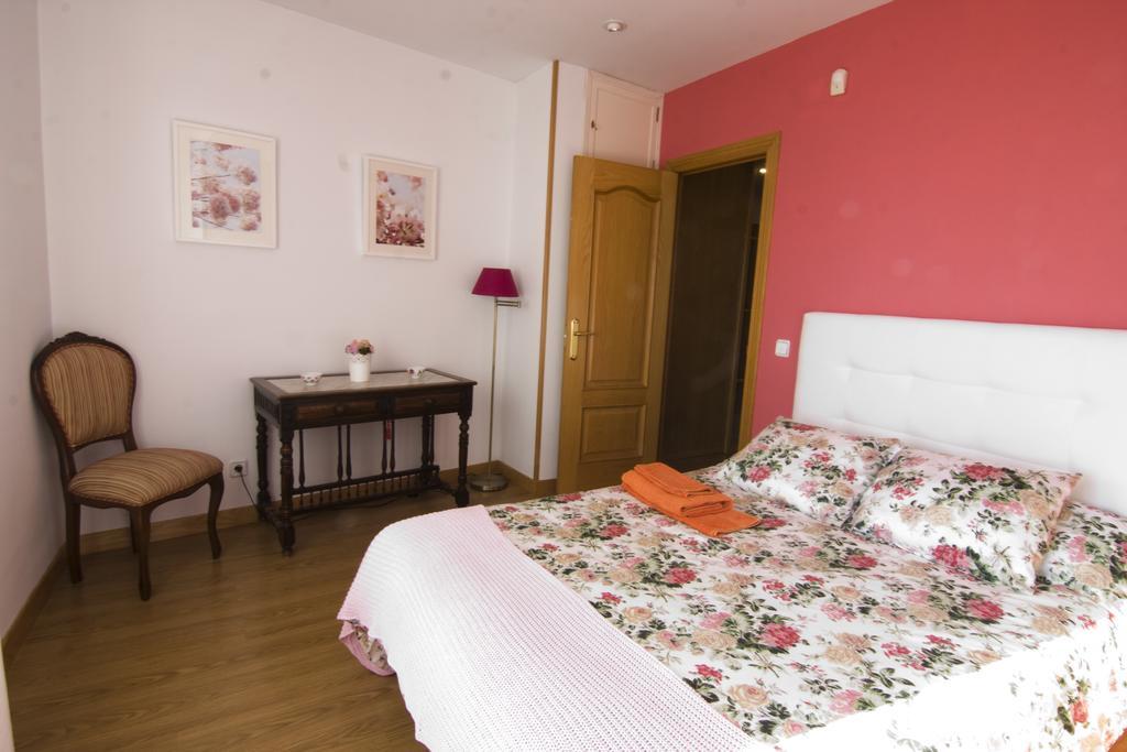 Atico Latina Apartment Мадрид Стая снимка