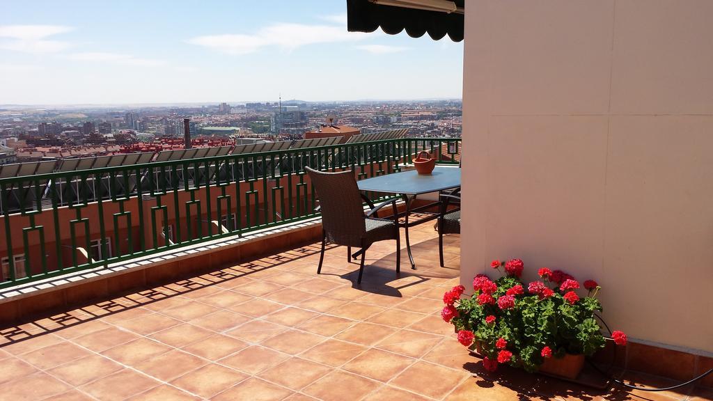 Atico Latina Apartment Мадрид Екстериор снимка